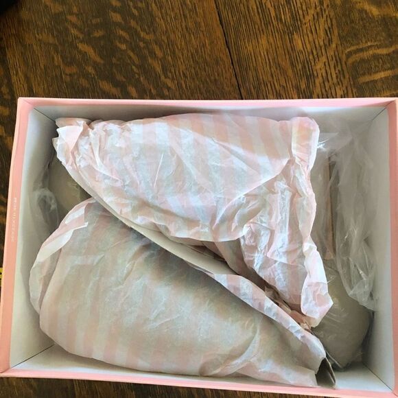 NEW Footcandy Crissy Platform Heels in Taupe Patent Leather NIB - Picture 13 of 14